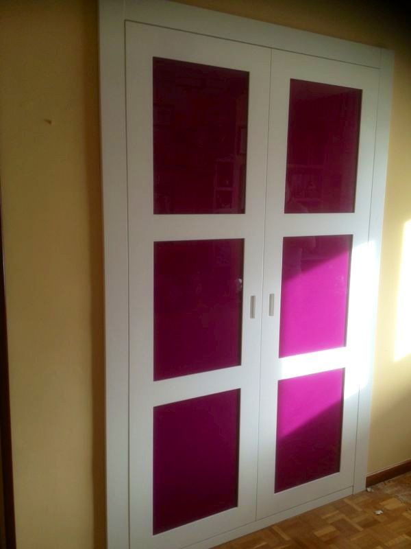 FA119 FRENTE CUADROS LACADO BLANCO Y CRISTAL LACADO ROSA CON UÑERO