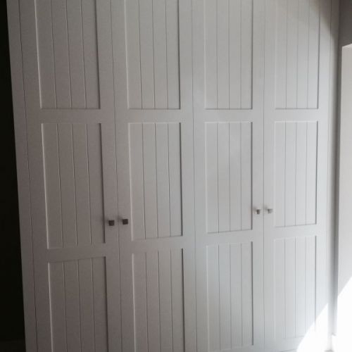 FA53 FRENTE CUADROS CON LINEAS VERTICALES LACADO BLANCO