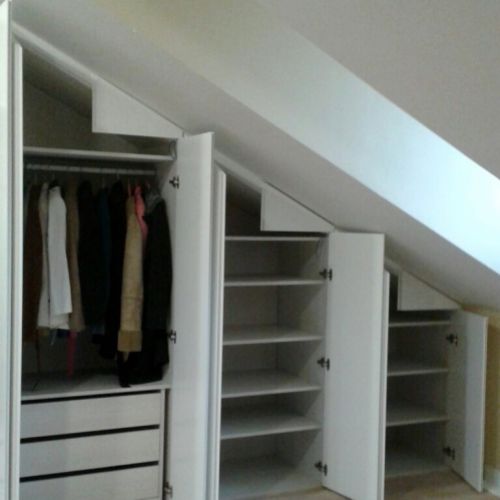 IA122 INTERIOR ABUHARDILLADO CON BALDAS REGULABLES