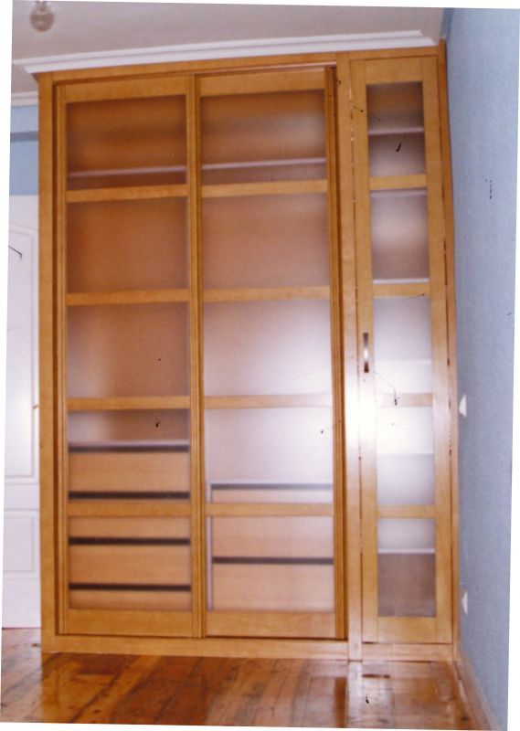 FC196 FRENTE CORREDERO JAPONES CEREZO Y CRISTAL VIMAT PERFILES CEREZO. PUERTA ABATIBLE A JUEGO