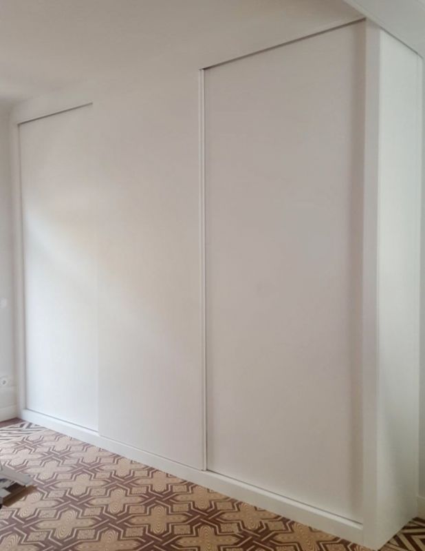 FC27 FRENTE CORREDERO LACADO BLANCO LISO UÑERO ENTERO