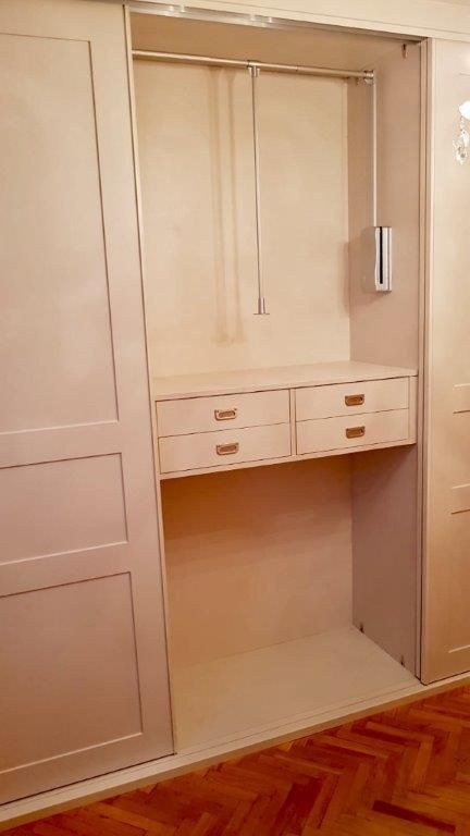 IA167 INTERIOR ARMARIO MELAMINADO FRESANO TAIGA ELEVADOR, CAJONERAS COLGADAS Y BARRA