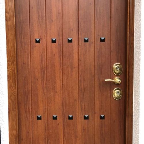 PA32 PUERTA ACORAZADA PARA EXTERIOR ALUMINIO MOD. RUSTICA
