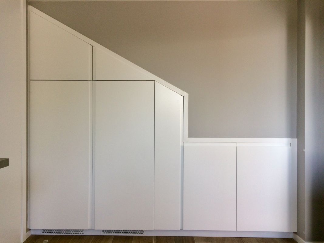 FA35 FRENTE ABUHARDILLADO ABATIBLE LACADO BLANCO UÑEROS COMBINADOS.